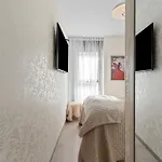 Elegant Duplex Penthouse A116 公寓