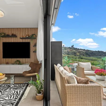 Elegant Duplex Penthouse A116 * 丰希罗拉