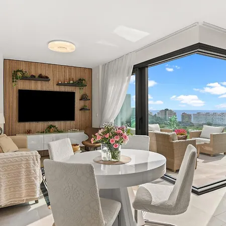 Elegant Duplex Penthouse A116 *